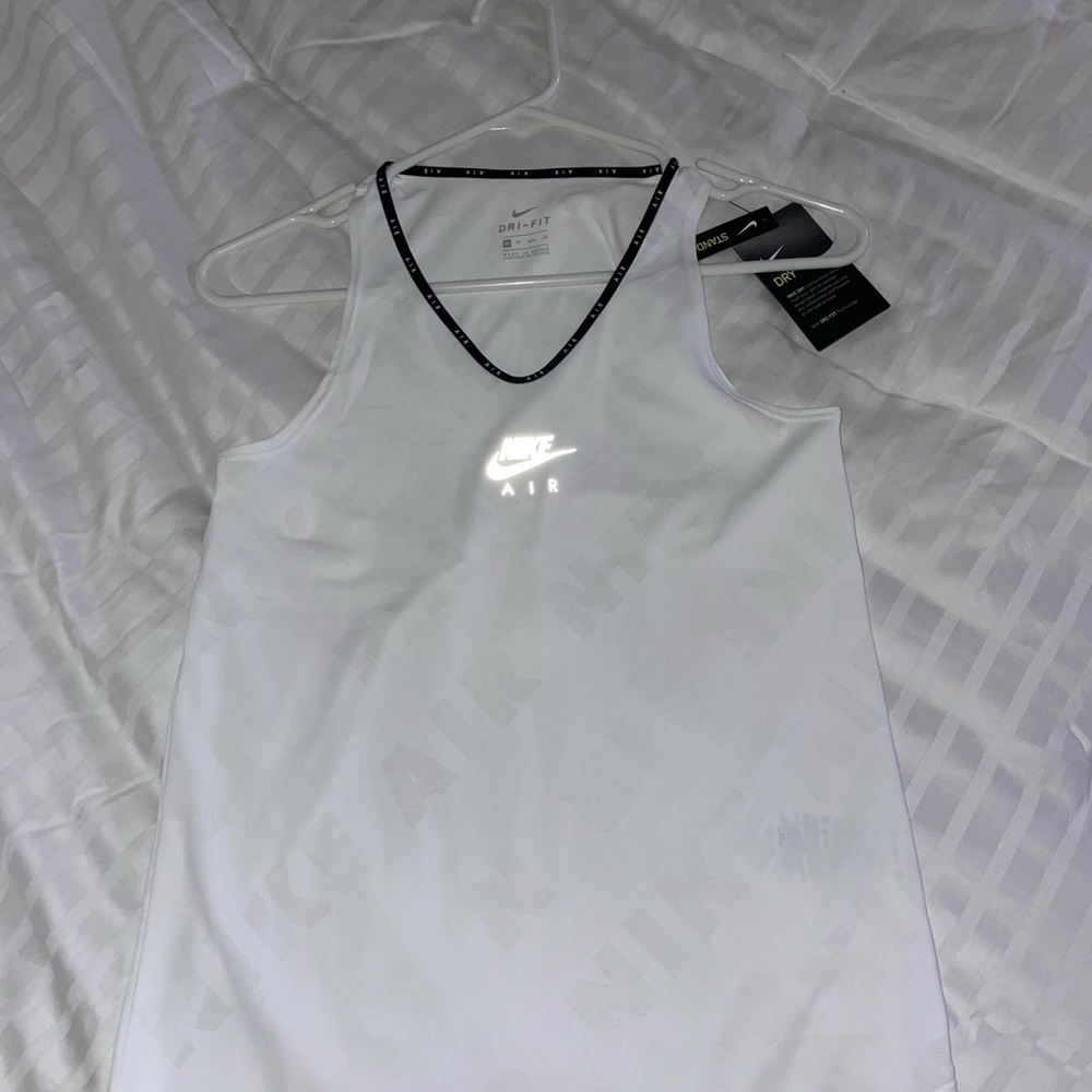 Nike dry fit workout shirt, brand new never worn tag included